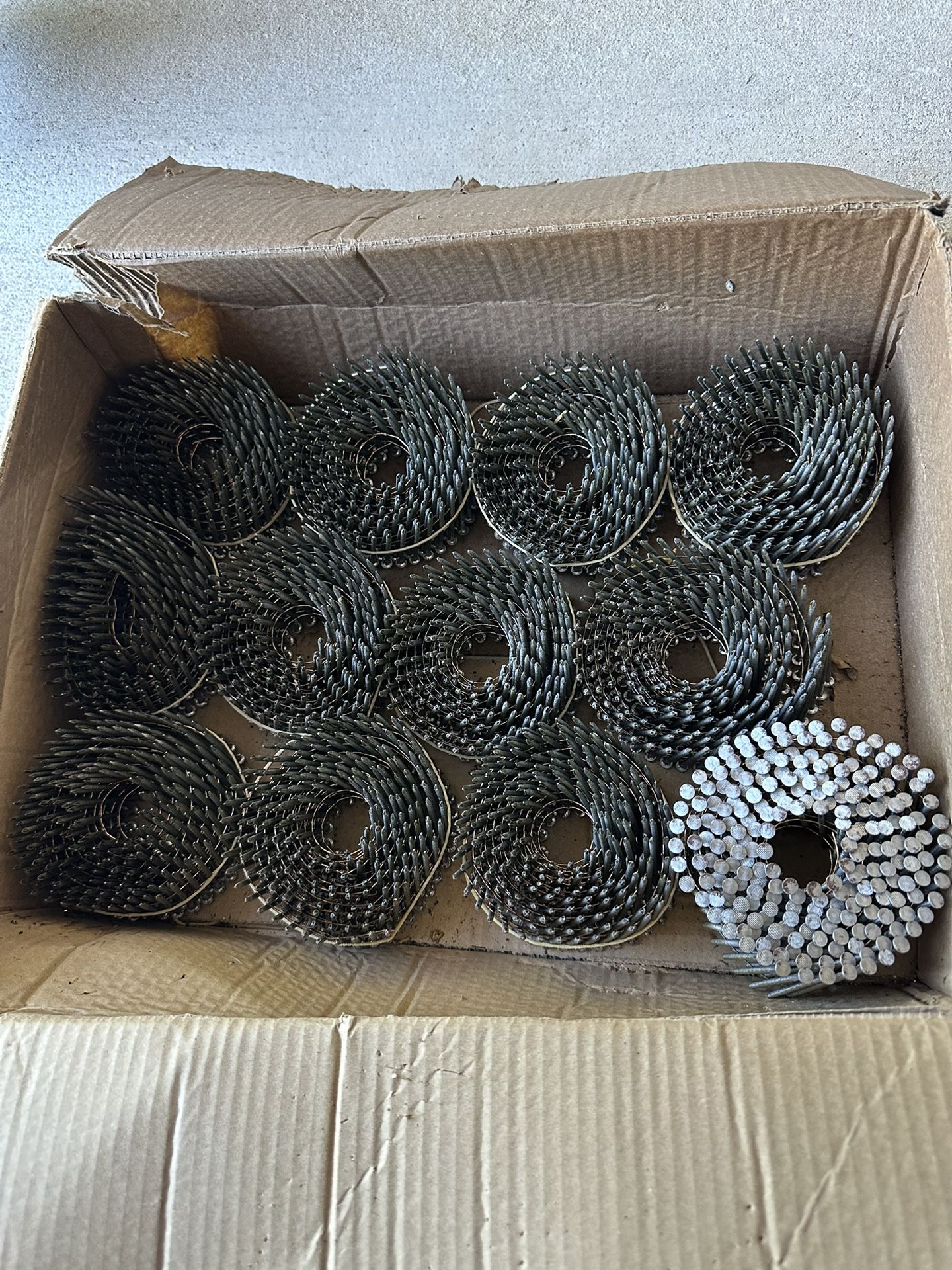 Nails For Pneumatic Nailers 2-3/8 in. And 2600 Nails.