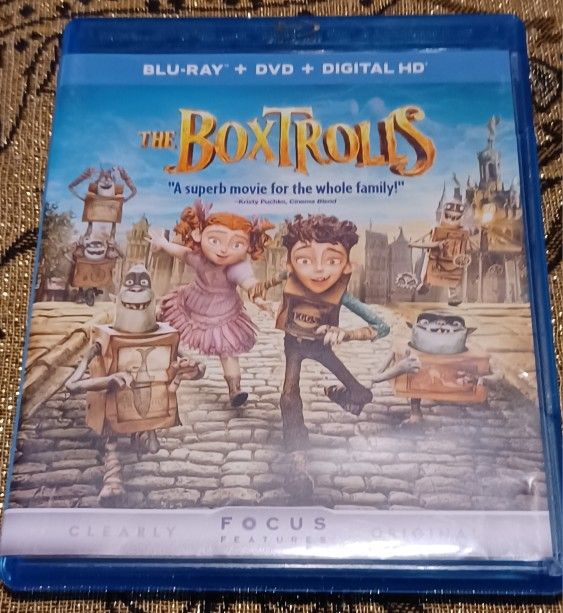 Disney Blu-ray Box Trolls Movie Cartoon Eggs Cave Monster