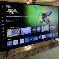 VIZIO SMART TV 32 INCH OPEN BOX