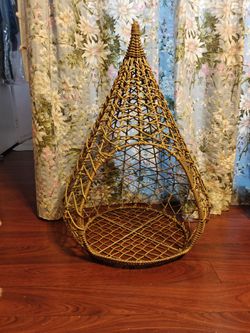 Cone Shaped Pet Bed