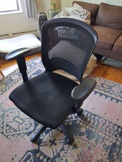 Office desk chair lightly used