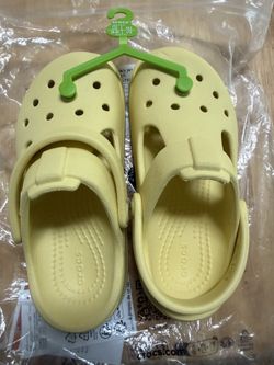 Kids Crocs - Mary Jane size c12