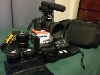 Nikon D5300 18-55mm + 85mm Opteka bundle