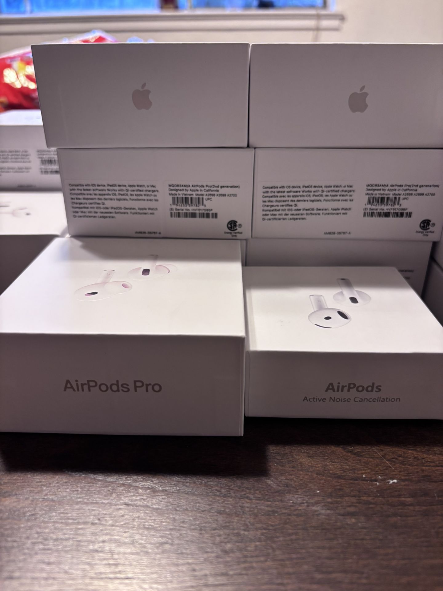 AirPod Pro 2 ANC & AirPods 4 With ANC