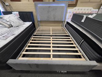 NEW GRAY VELVET LED FULL SIZE PLATFORM BEDFRAME