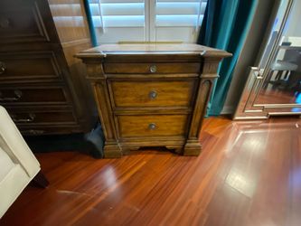 Solid Wood Casa Corarina Night Stand