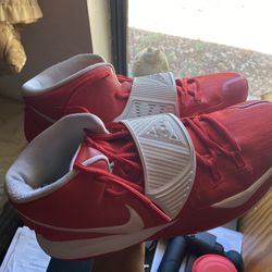 Kyrie 6 Size 11.5M