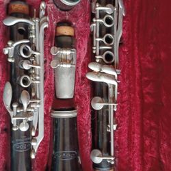 Beginner Clarinet x2