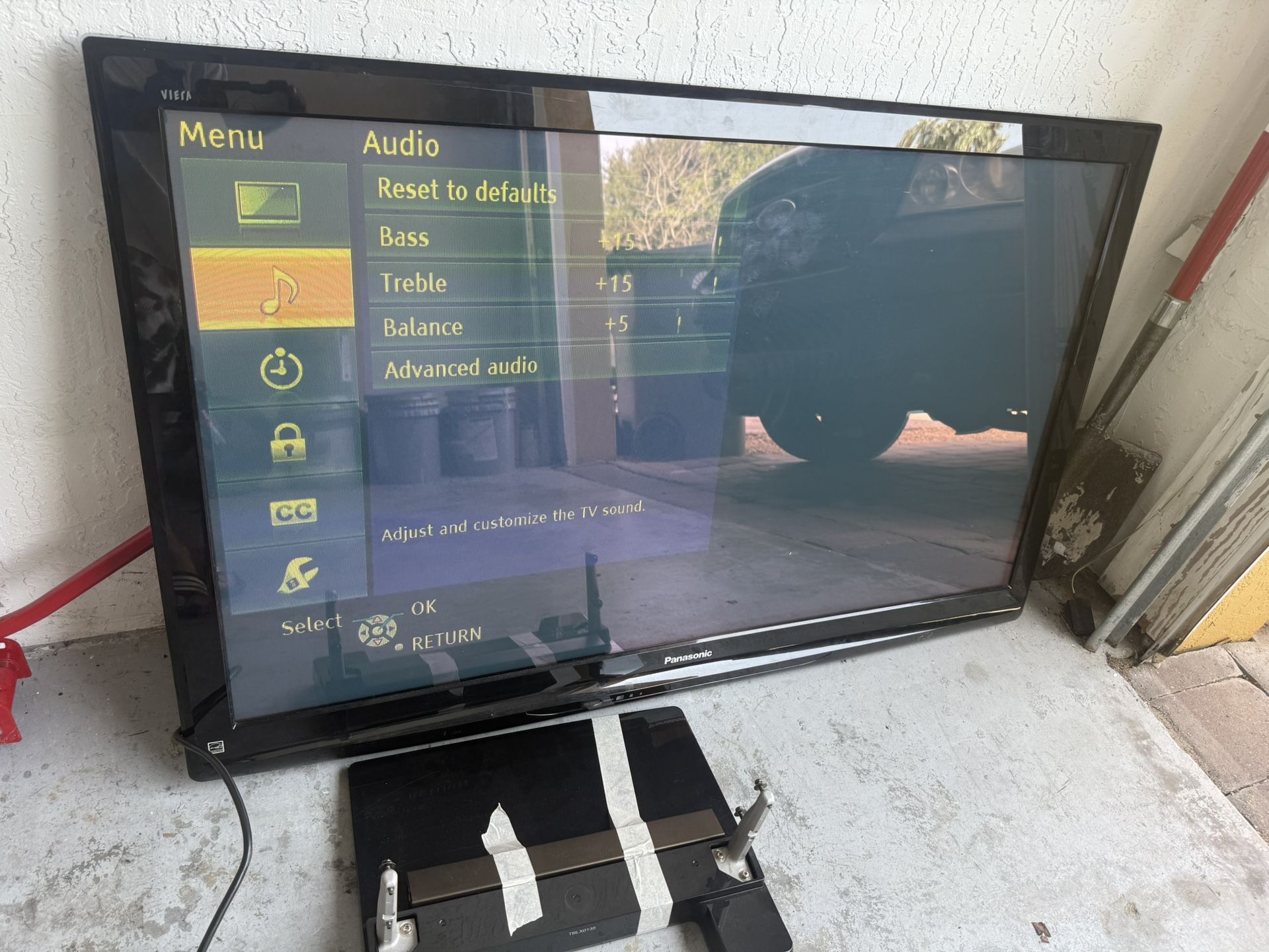 Panasonic 50” No Smart Tv