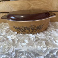Vtg Pyrex Old Orchard 045 2 1/2 QT Oval Casserole Dish w/ Original Brown Lid 70s