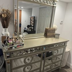 Mirrored Dresser Set