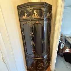 Japanese Curio Cabinet 