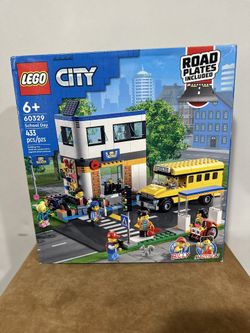 Brand New LEGO CITY: School Day (60329) Sealed