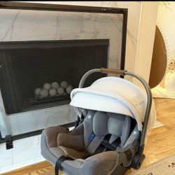 Nuna Nordstrom  2021 pippa car seat NO BASE