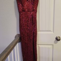 Dresses 👗  10 Each