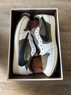 Travis Scott Medium Olives