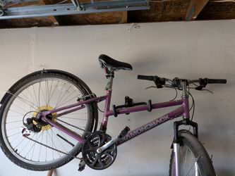 Women's mountain bike