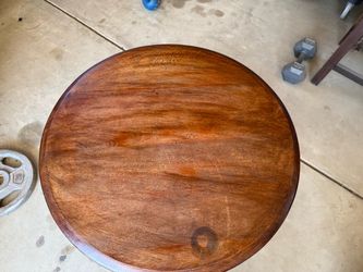 Round end table
