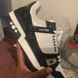 Lv Trainers 