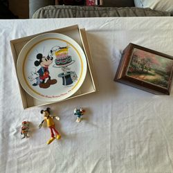 Memorabilia -Disney. Smurfs 