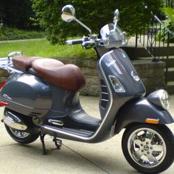 Vespa Scooter