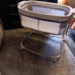 BABY BASSINET 