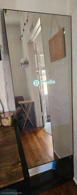 lululemon Studio Mirror Smart Home Gym / Fitness Mirror