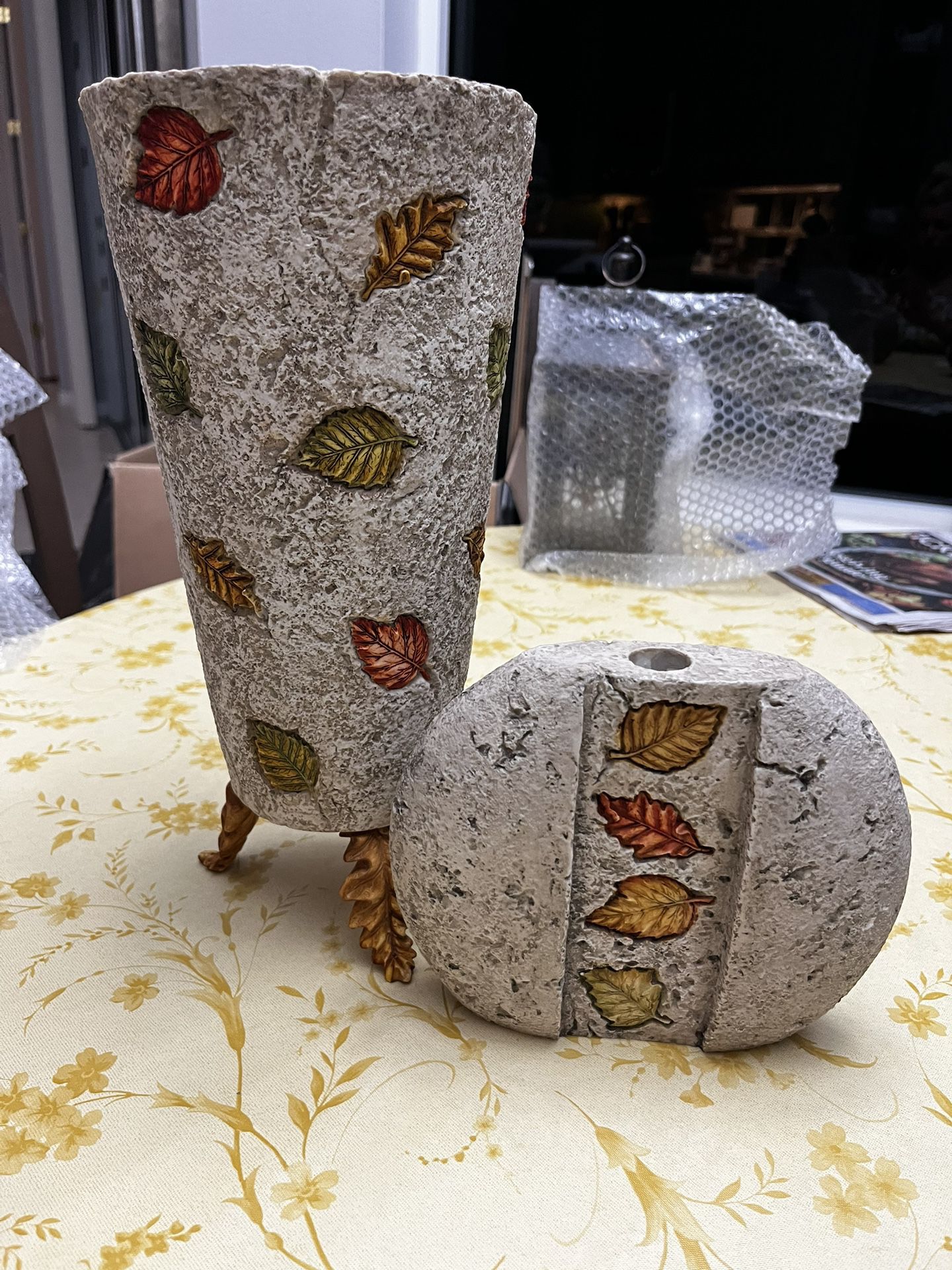 2 Vase Or Small Candle Holder 13x5x3.5” 6x6 $15