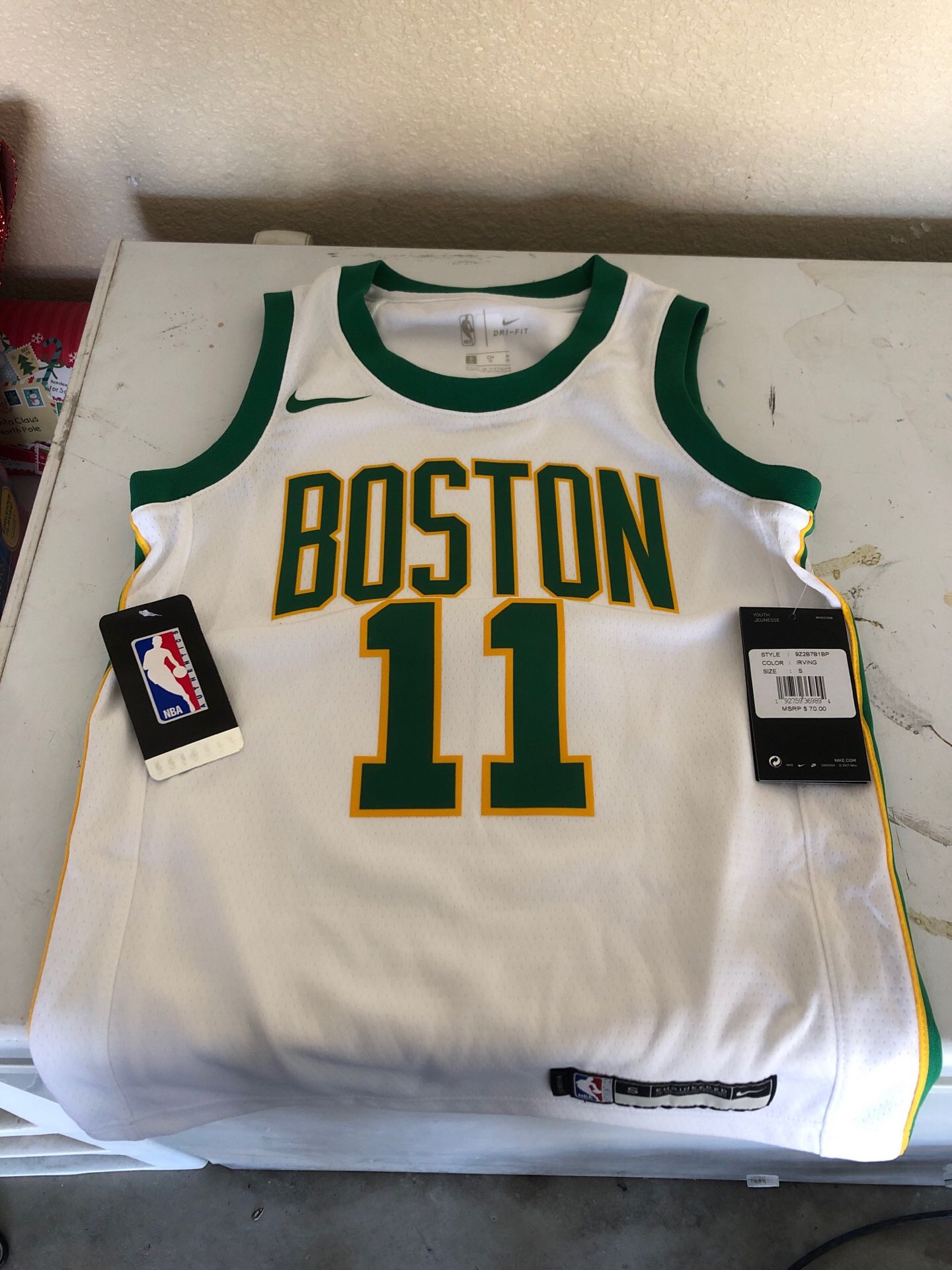 Kyrie Irving Jersey (Youth)