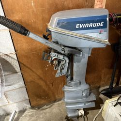 8HP  Evinrude Boat Motor 