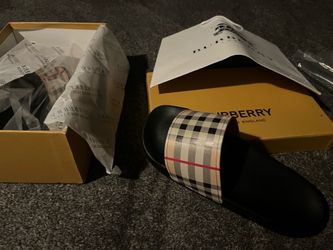 Burberry slides size 10