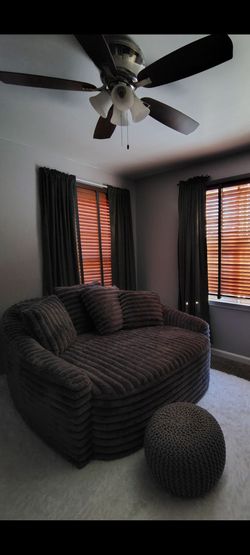 Puter Chair