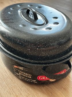 Covered roaster