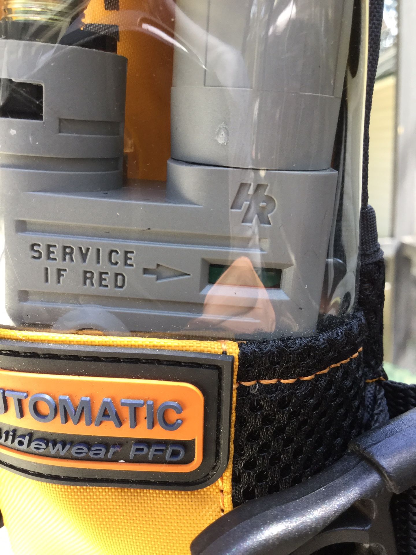 I have 2 Cabela’s Guidewear 3500 Auto PFD life jackets for Sale in