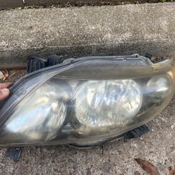 2009 Corolla Headlight