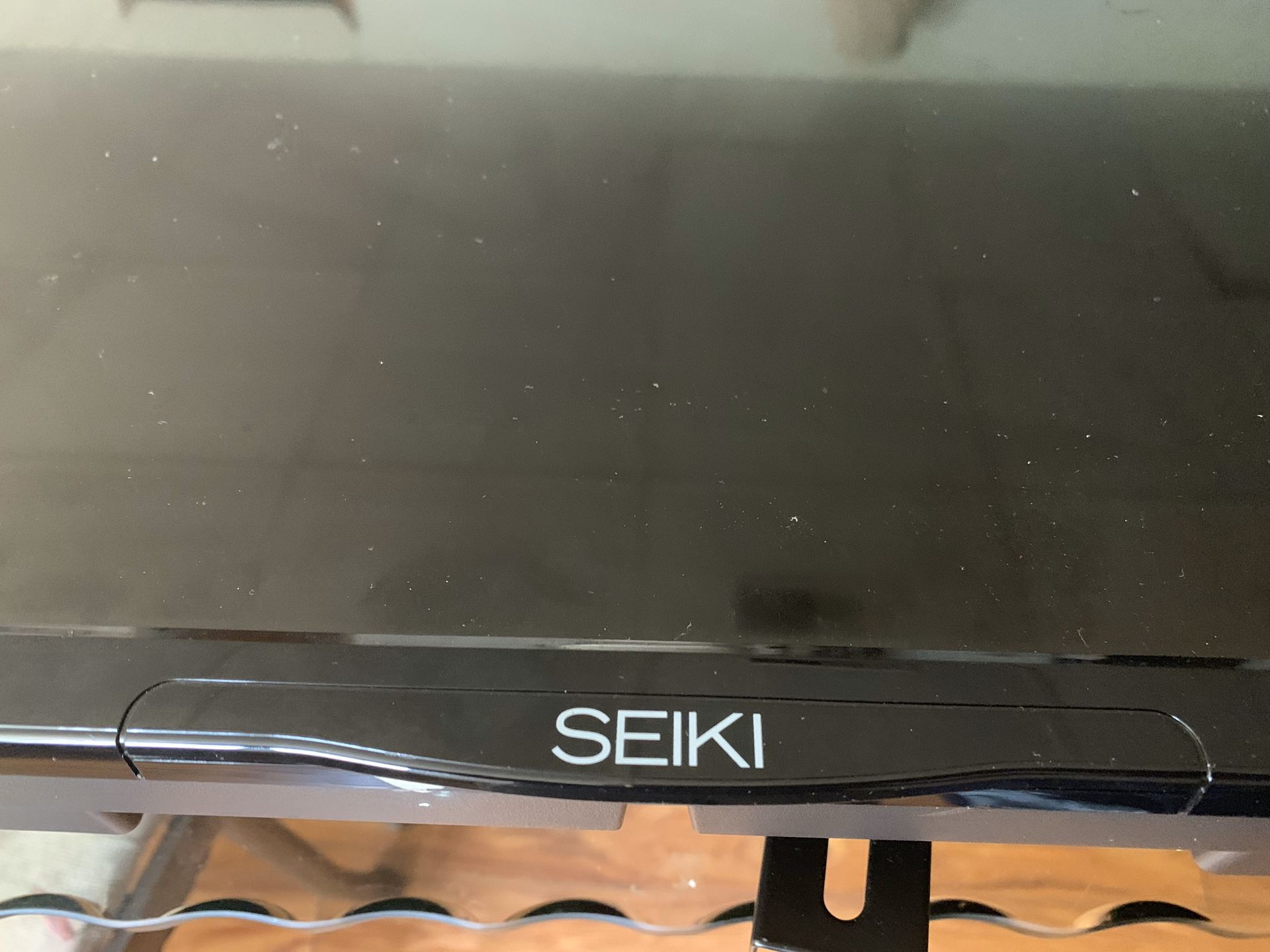 40 inch Seiki Smart Tv