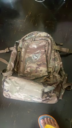 Must Go- Military Bag in good condition