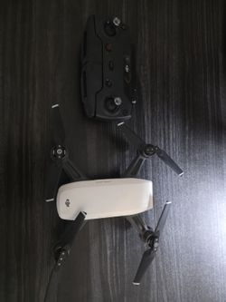 DJI Spark Drone + Controller — Model MM1A