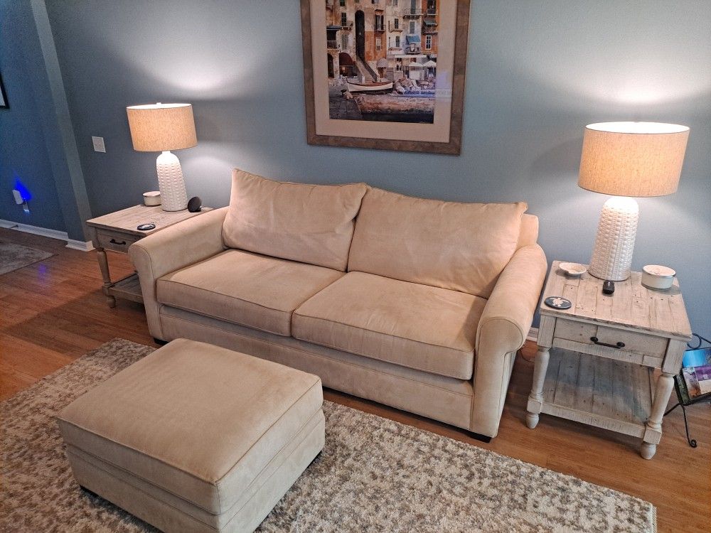 Beige Couch w/ottoman