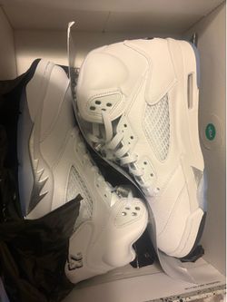 New Jordan 5s READ DESCRIPTION