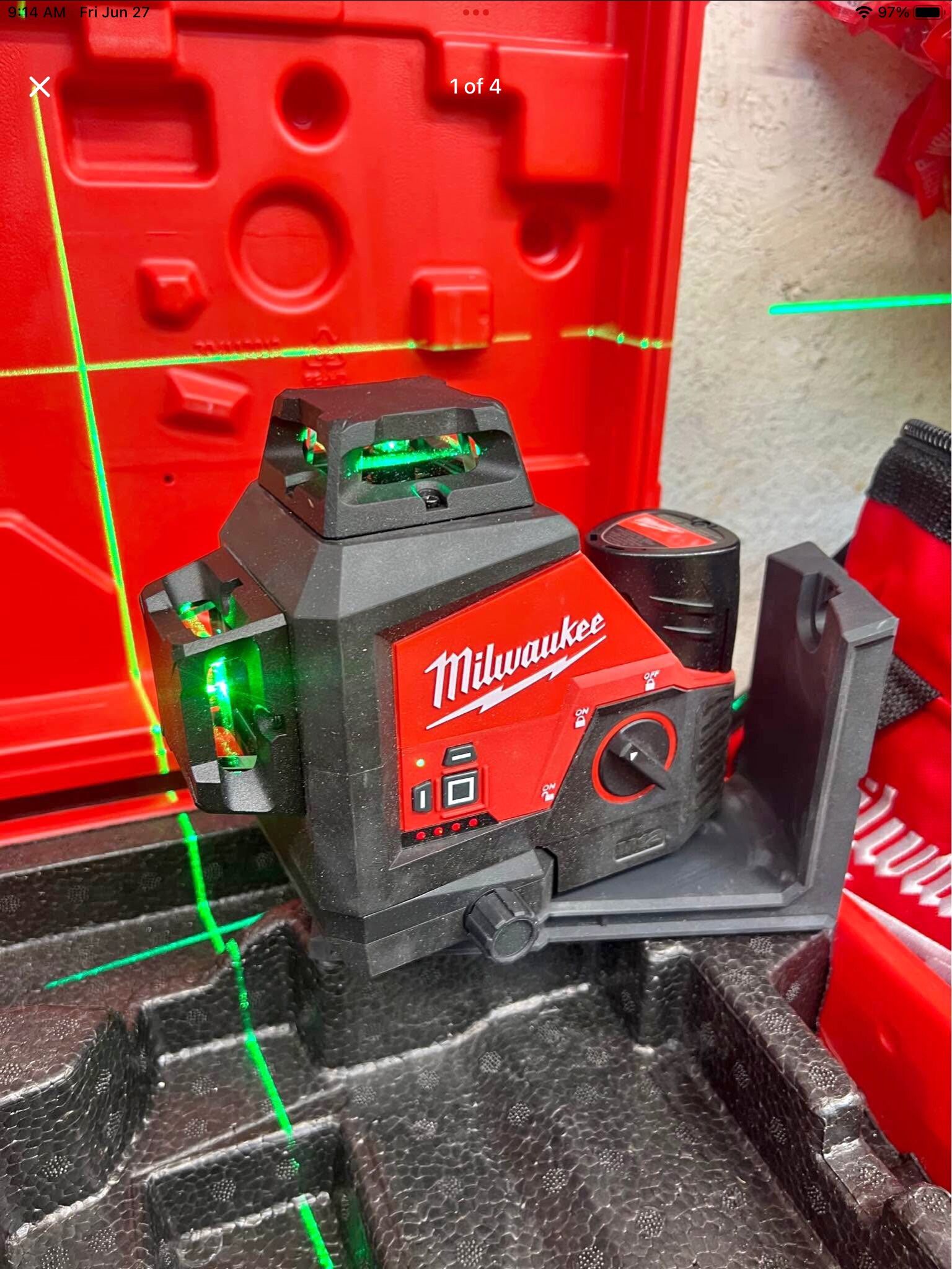 Milwaukee M12 Laser 360