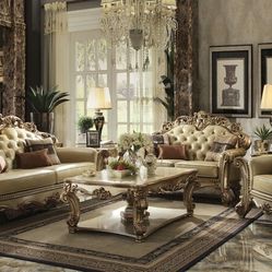 Beautiful set of new sofas 