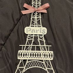 eiffel tower wall decor
