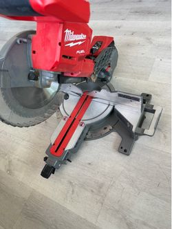 Milwaukee miter saw 10inch