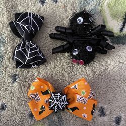 Small Bow Halloween 