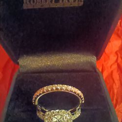 Robert Irwin Jewelers Lab Grown Diamond Engagement Ring + Band (MSRP: $2694.86) 