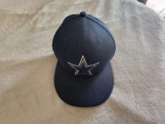Dallas COWBOYS HAT. SIZE 7&5/8