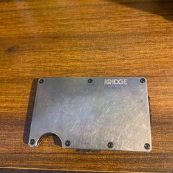 Ridge wallet (used like new)