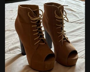 Heels For Sale 61/2