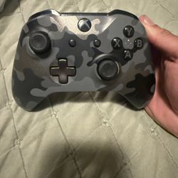 Microsoft XBOX wireless controller Night Ops camo special edition 